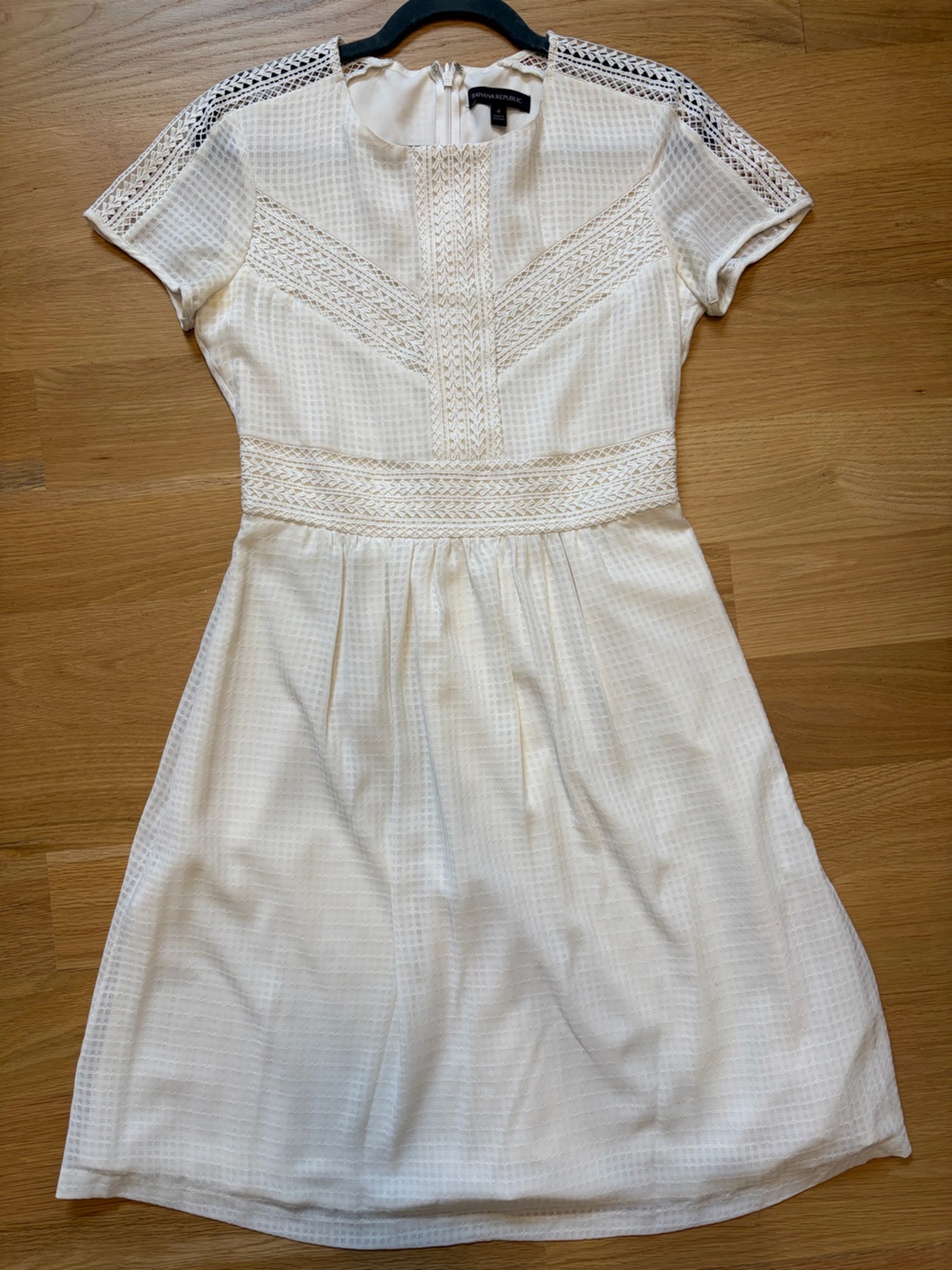Banana Republic Ivory Crochet Lace Shift Dress